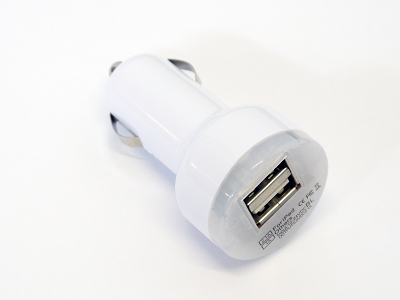 White Dual Double USB Port Car Adapter Charger for all devices which using USB Port