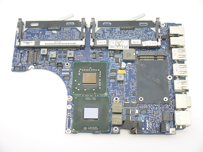 Apple MacBook 13.3" A1181 2008 2.0 GHz Core 2 Duo T7300 Logic Board 820-2279-A