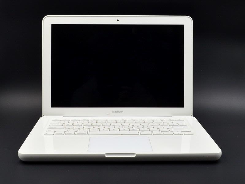 USED Good Apple MacBook 13" A1342 2009 2.26 GHz Core 2 Duo (P7550) GeForce 9400M MC207LL/A Laptop
